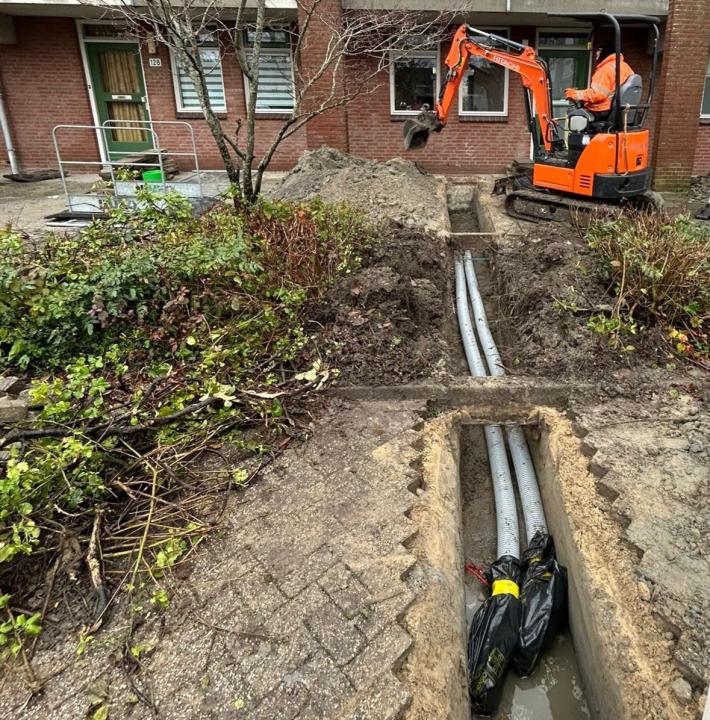 Eerste huisaansluitingen warmtenet Patio Pergola Prieel